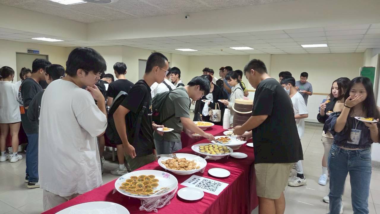 LINE_ALBUM_114930 環工迎新_251029_26